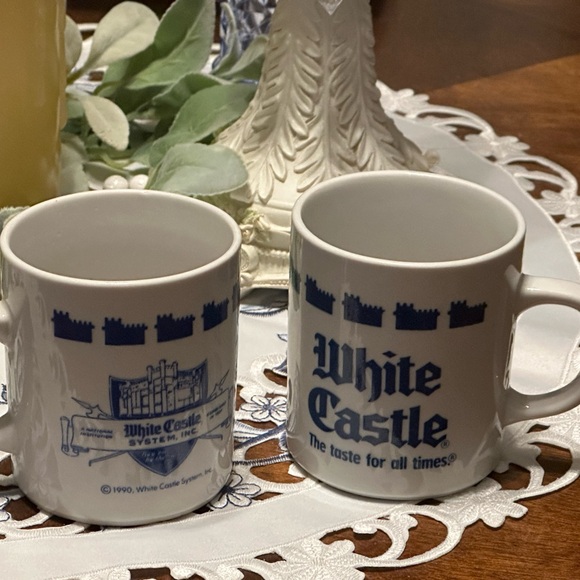 2 White Castle Restaurant Coffee Mugs from 1990  collectible - Picture 5 of 7